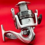 چرخ ماهیگیری مازوزی Mazuzee Silver Surf 7000